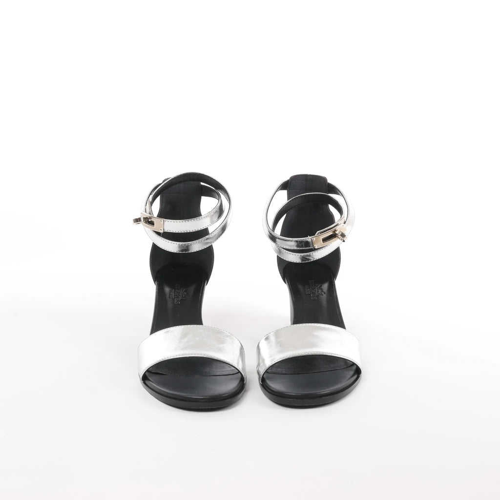 HERMES Manege Kelly Leather Sandals in Black x Silver, Size 37 EU
