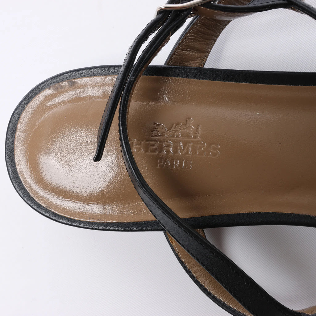 HERMES Olivia Leather Sandals in Black, Size EU 38.5