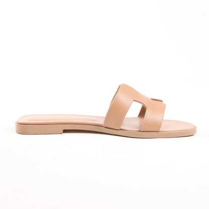HERMES Oran Leather Sandals in Beige, Size 36.5 EU
