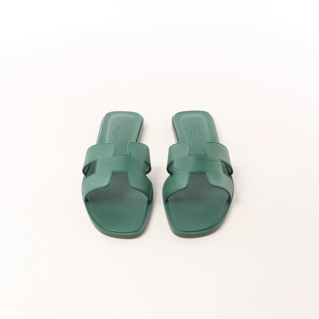 HERMES Oran Epsom Leather Sandals in Vert Cactus Green, Size 39 EU
