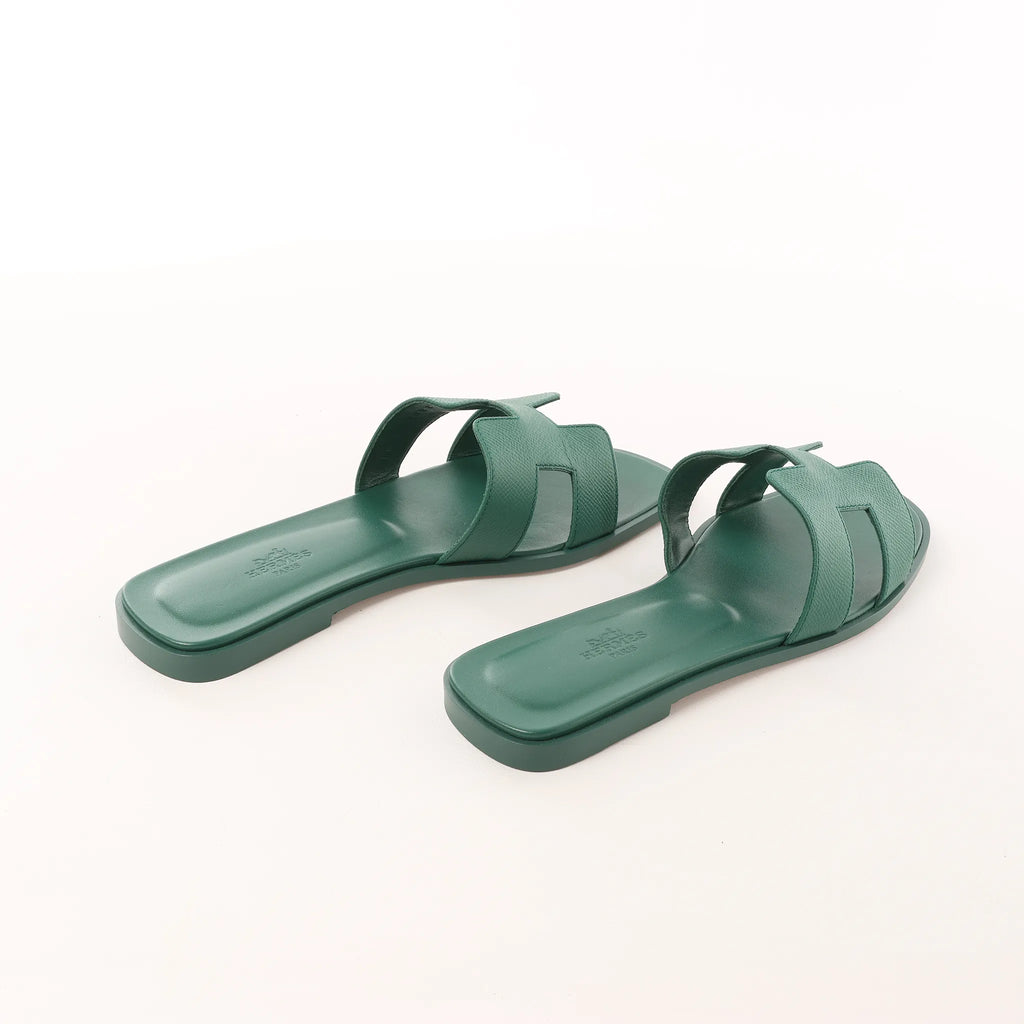 HERMES Oran Epsom Leather Sandals in Vert Cactus Green, Size 39 EU