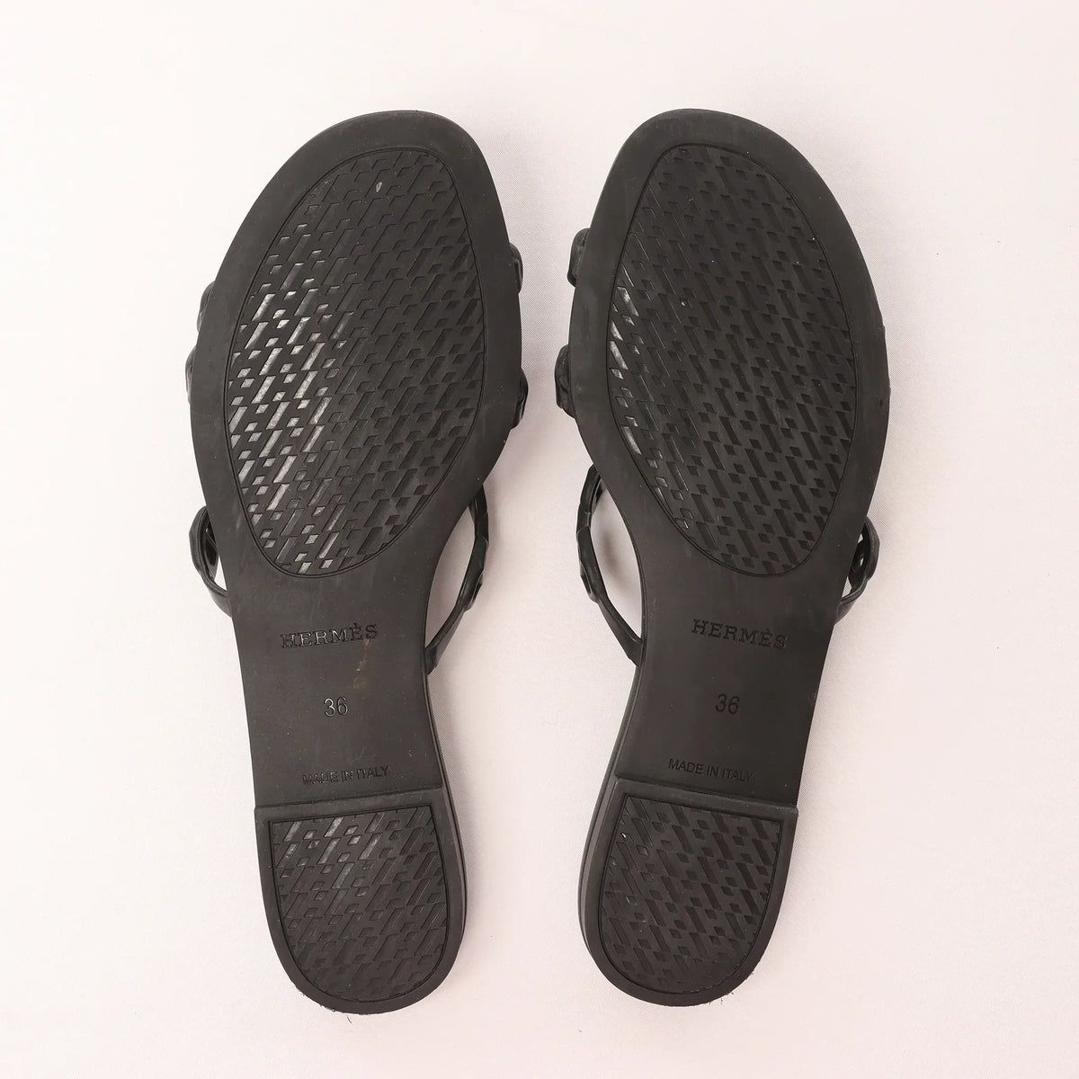 HERMES Rivage Rubber Sandals in Black, Size 36 EU