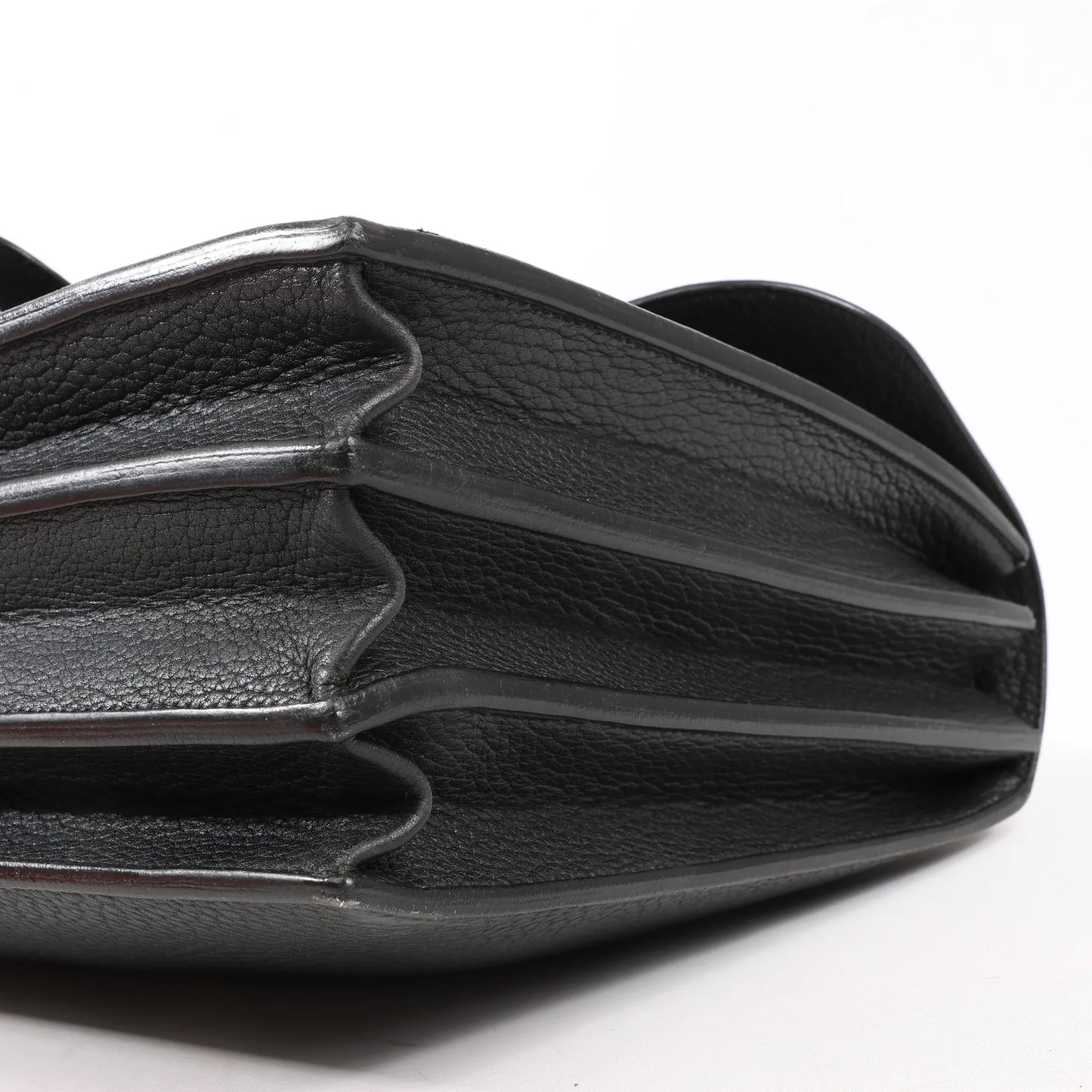 HERMÈS Sac à Depeche 38 Ardennes Lederhandtasche in Schwarz ○V:1992