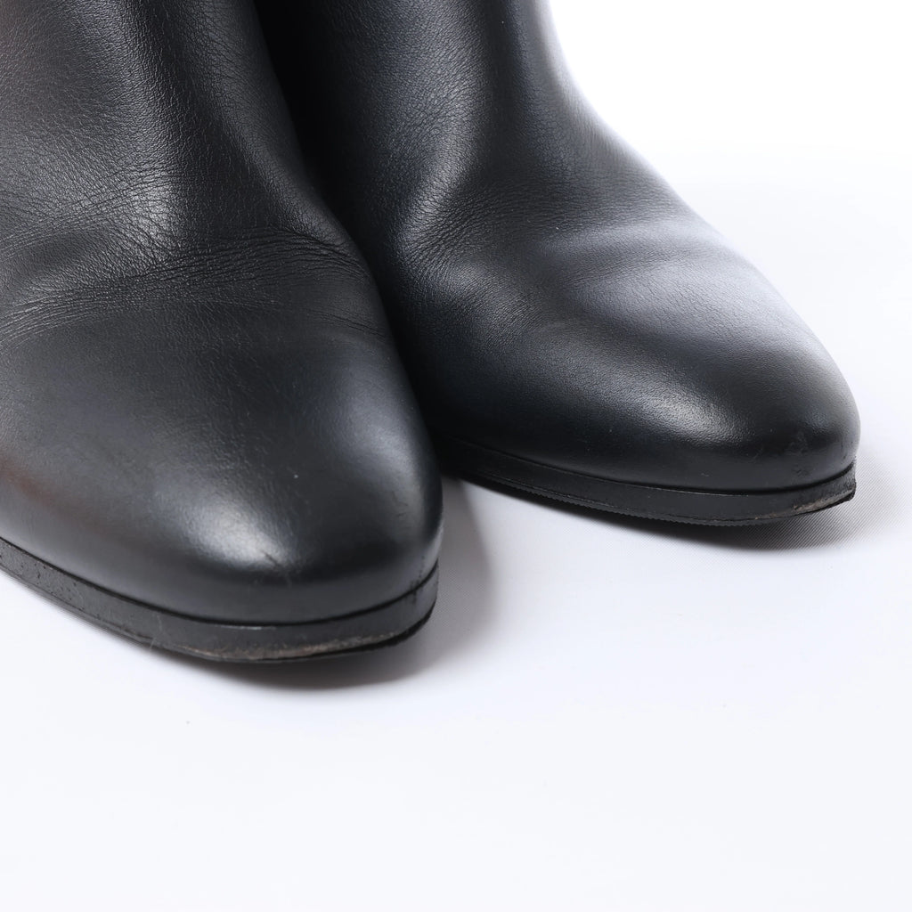 Hermès Saint Germain Leather Ankle Boots in Black, size 36