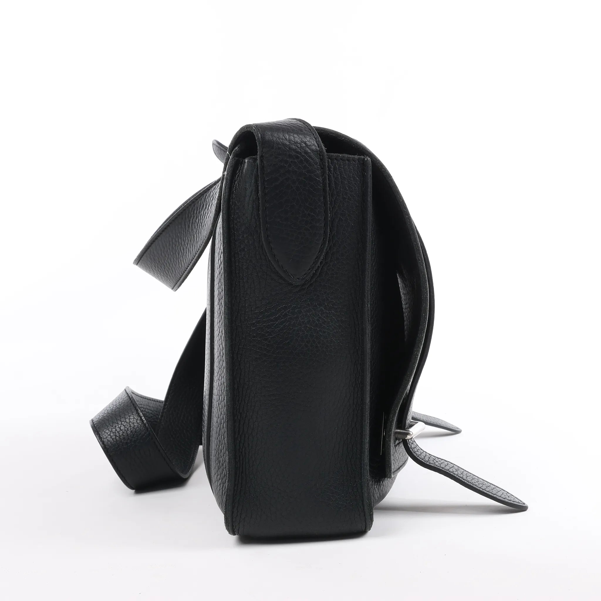 HERMES Steve Caporal 27 Taurillon Clemence in Black and Silver Metal Fittings Crossbody Bag  X: 2016