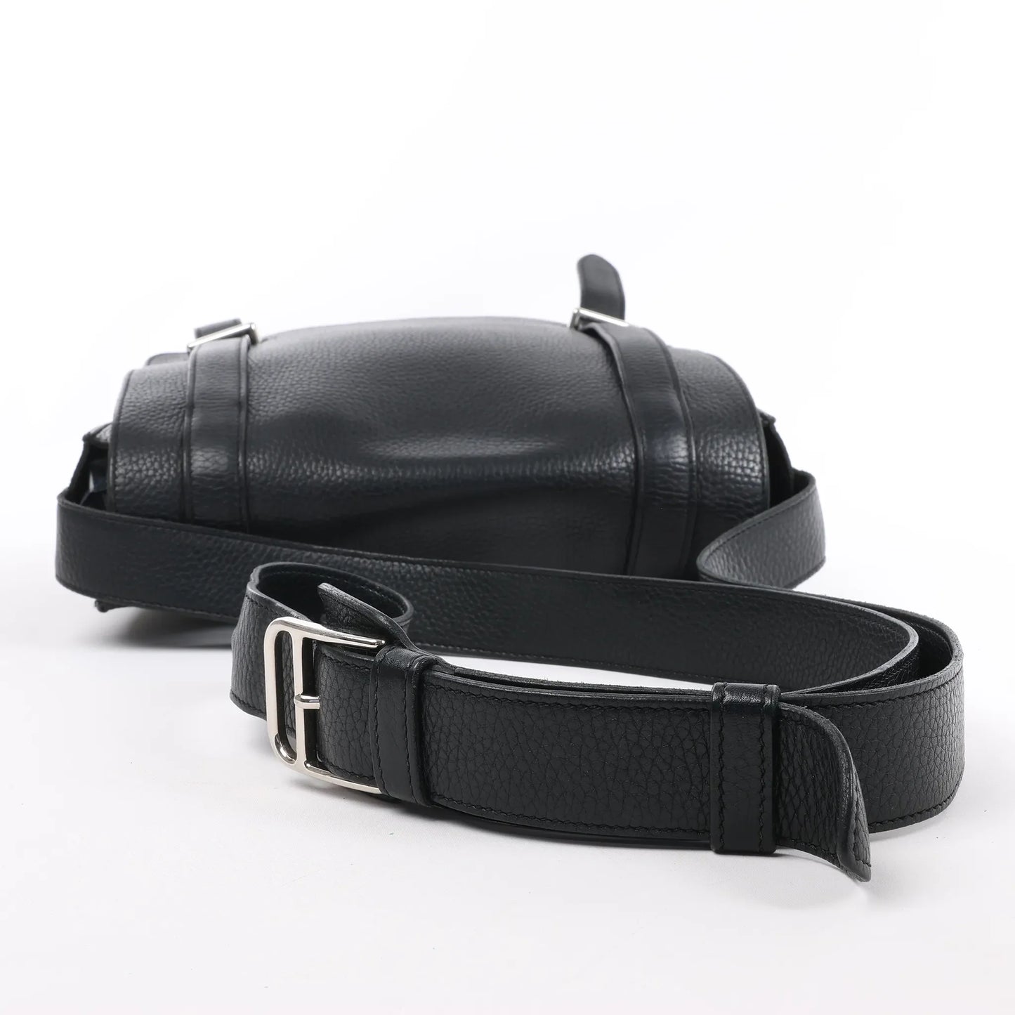 HERMES Steve Caporal 27 Taurillon Clemence in Black and Silver Metal Fittings Crossbody Bag  X: 2016