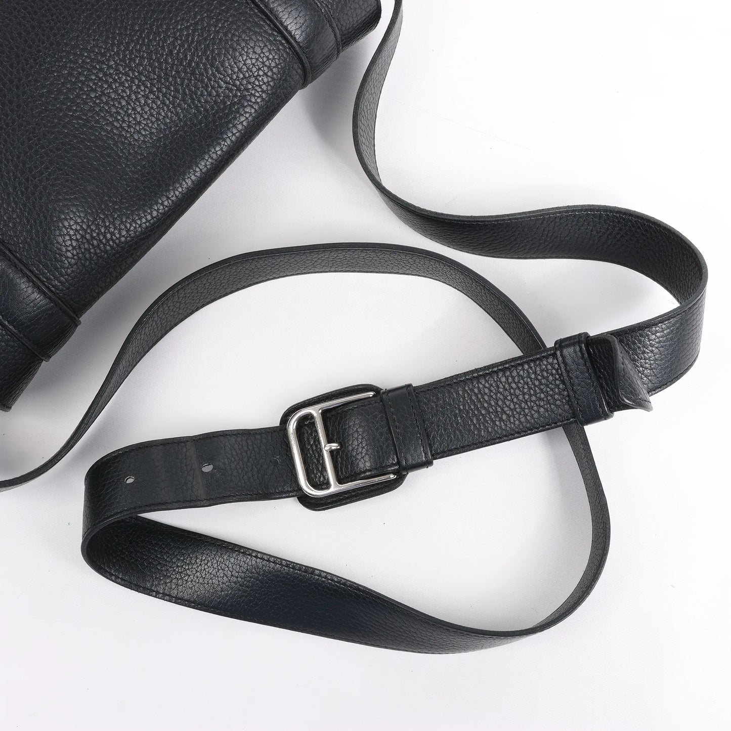 HERMES Steve Caporal 27 Taurillon Clemence in Black and Silver Metal Fittings Crossbody Bag  X: 2016