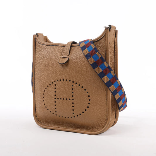 Hermès Evelyne Taurillon Clemence Maxi Quadrille TPM Chai Shoulder bag U:2022