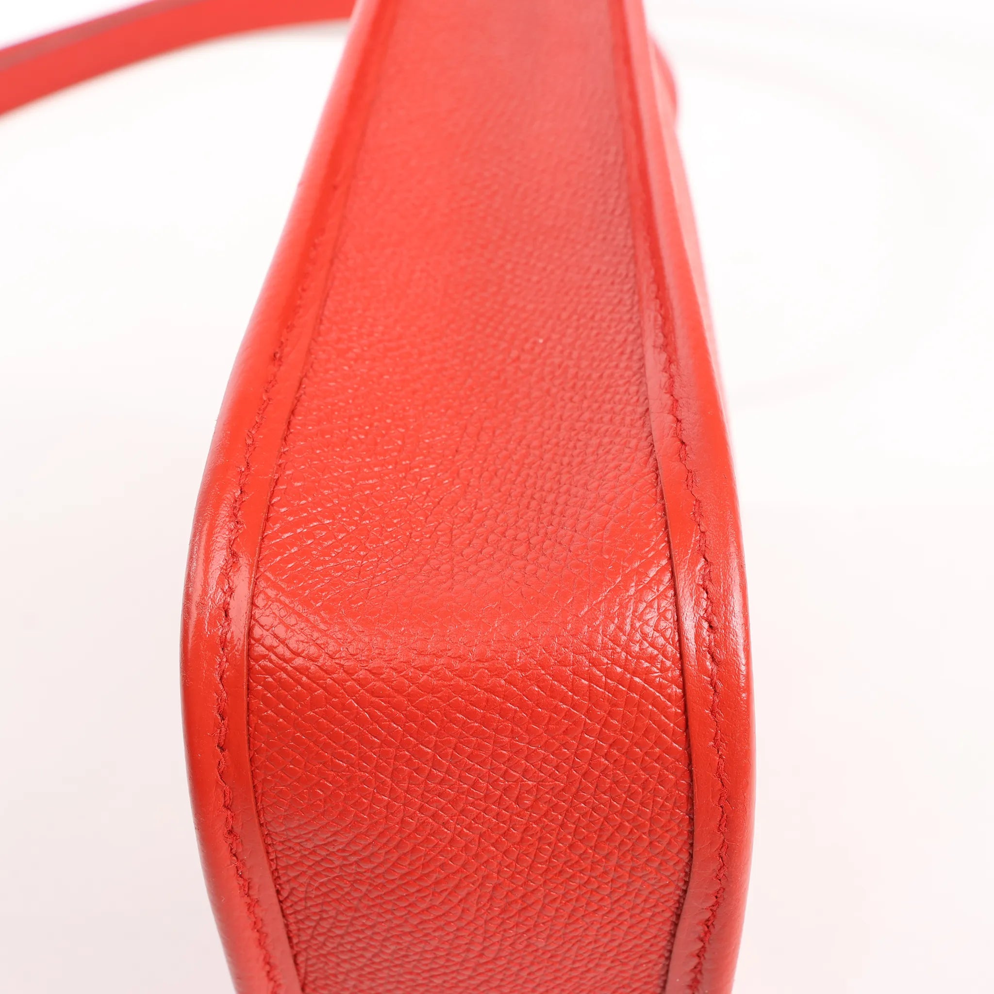 Hermes Vespa TPM Veau Epsom Shoulder Bag in Rouge vif □H: 2004