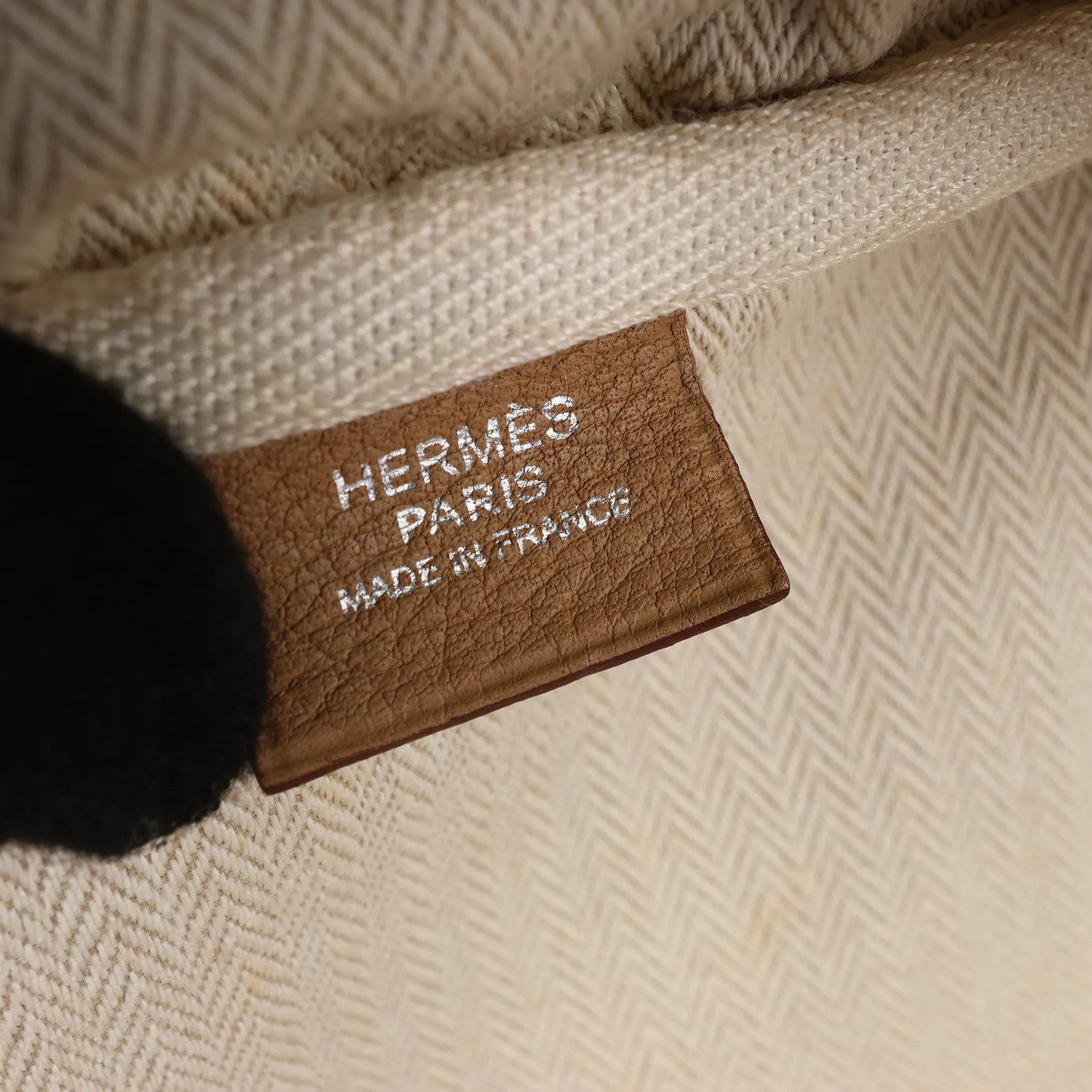 HERMES Victoria 43 Taurillon Clemence Handbag in Brown □L: 2008