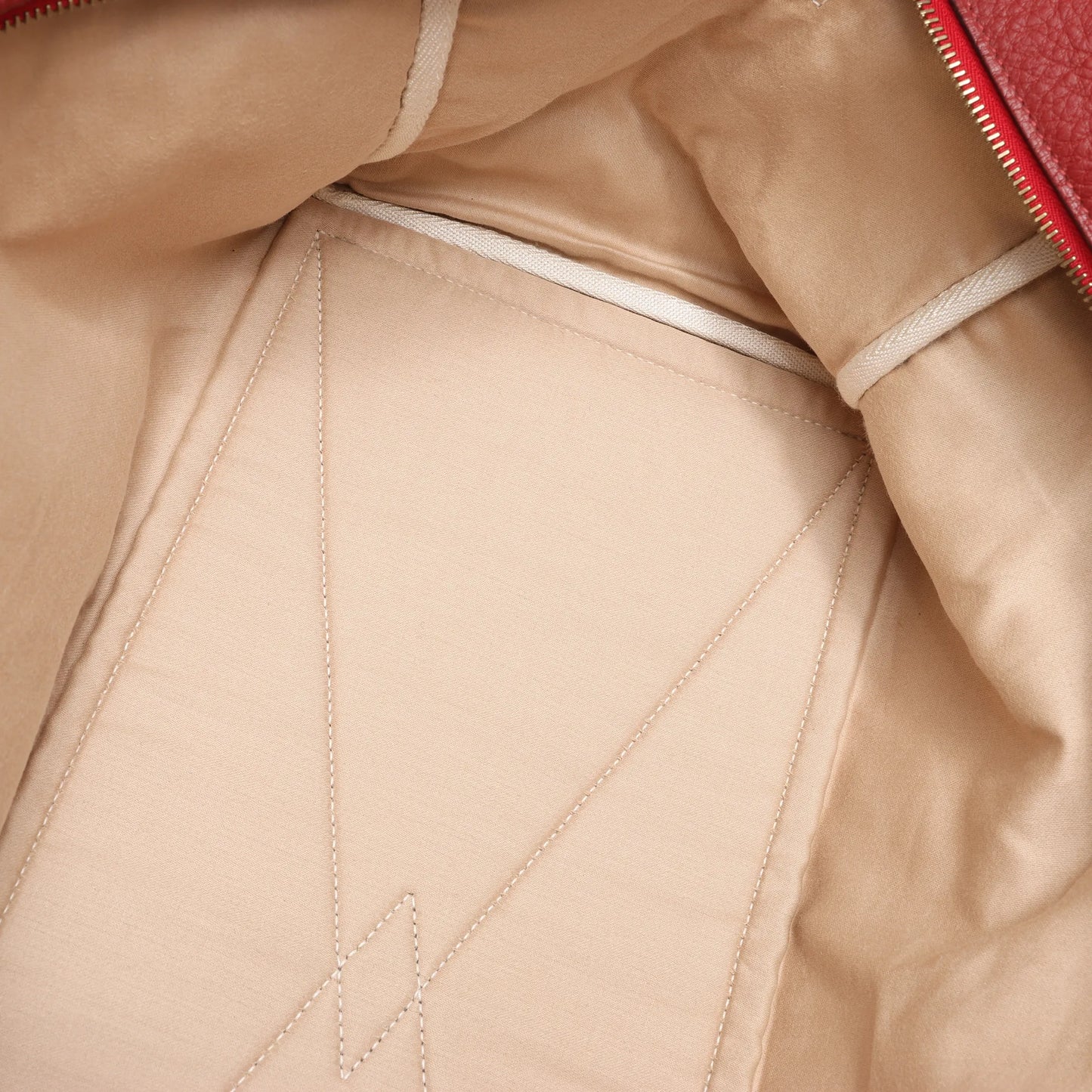 HERMES Victoria 43 Taurillon Clemence Gold Metal Fittings in Rouge H □D: 2000