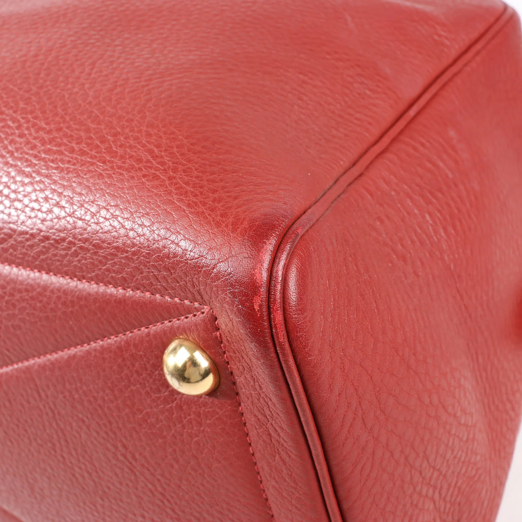 HERMES Victoria 43 Taurillon Clemence Gold Metal Fittings in Rouge H □D: 2000