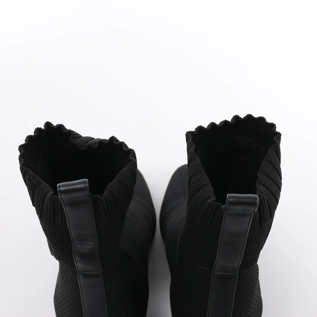 Hermès Volver Leather x Fabric Ankle Boots in Black 192034Z, Size EU 37