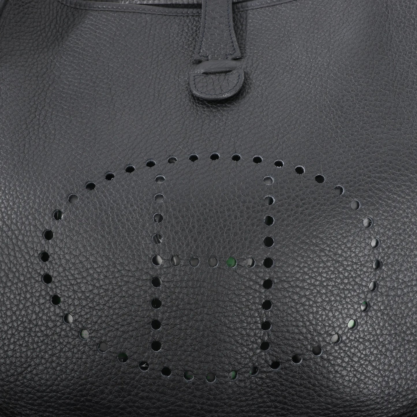 Hermes Evelyne 1 33 GM Taurillon Clemence Shoulder Bag in Black □G:2003