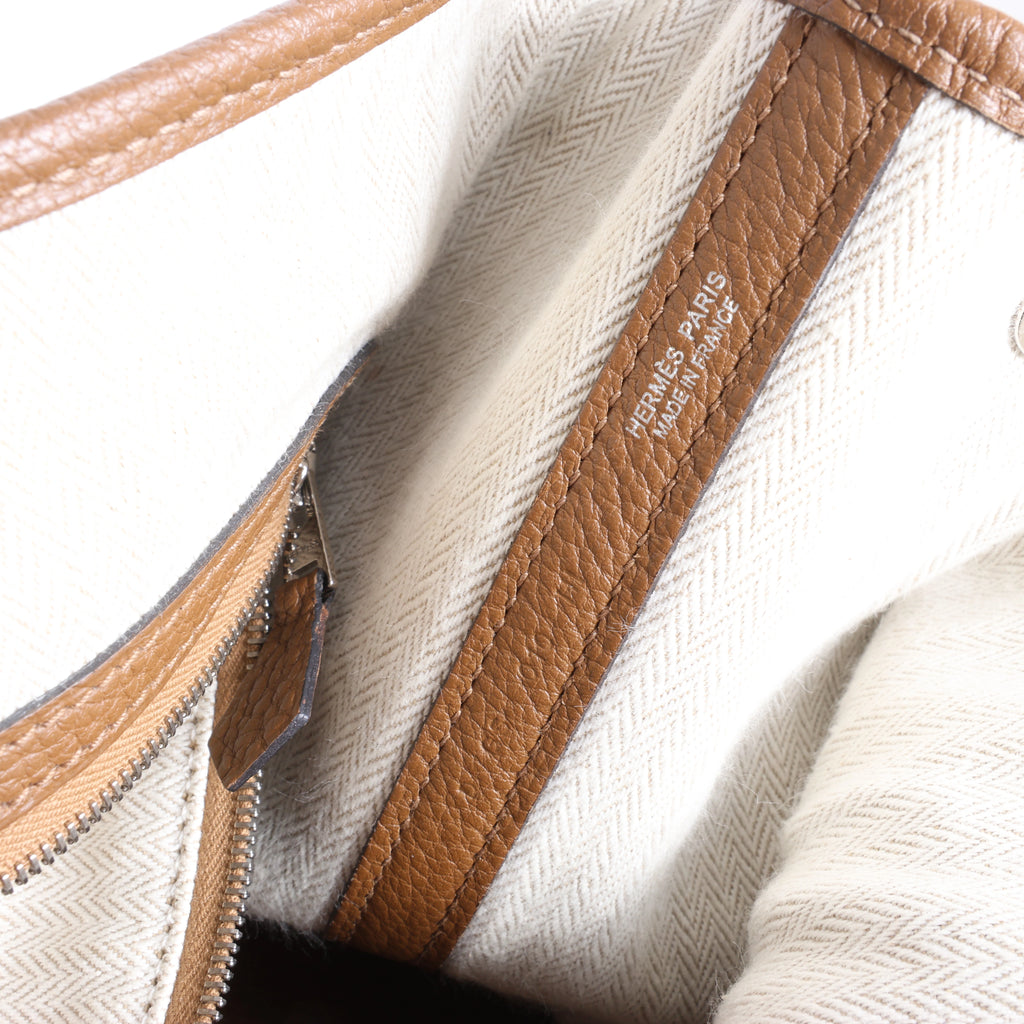 Bolso de mano HERMES 24/24 29 Togo de piel con detalles metálicos negros y dorados D: 2019