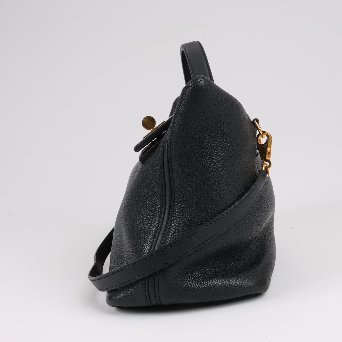 HERMES 24/24 29 Togo Lederhandtasche in Schwarz und Gold Metallbeschläge T: 2019