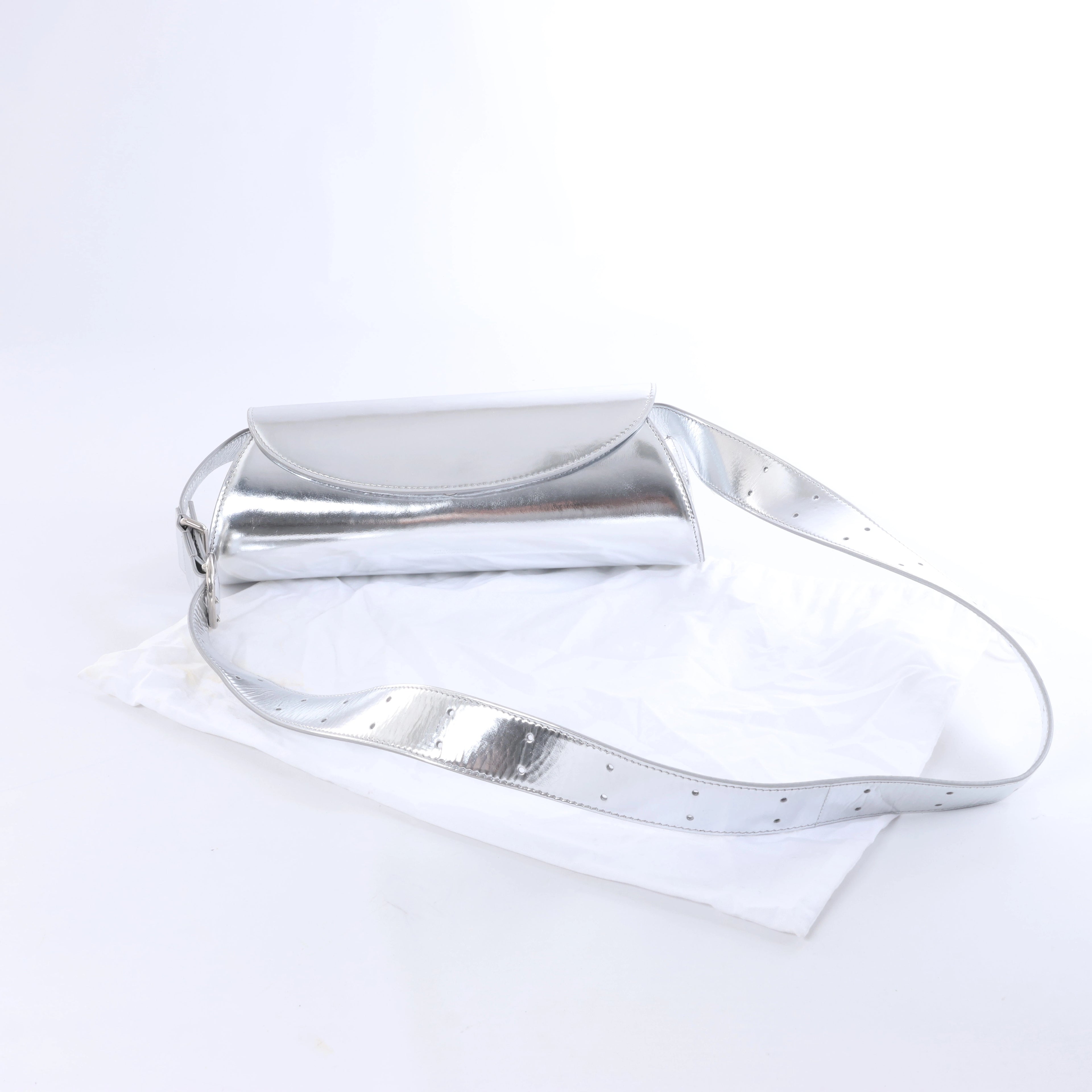 Jil Sander Cannolo Patent Leather Shoulder Bag in Silver