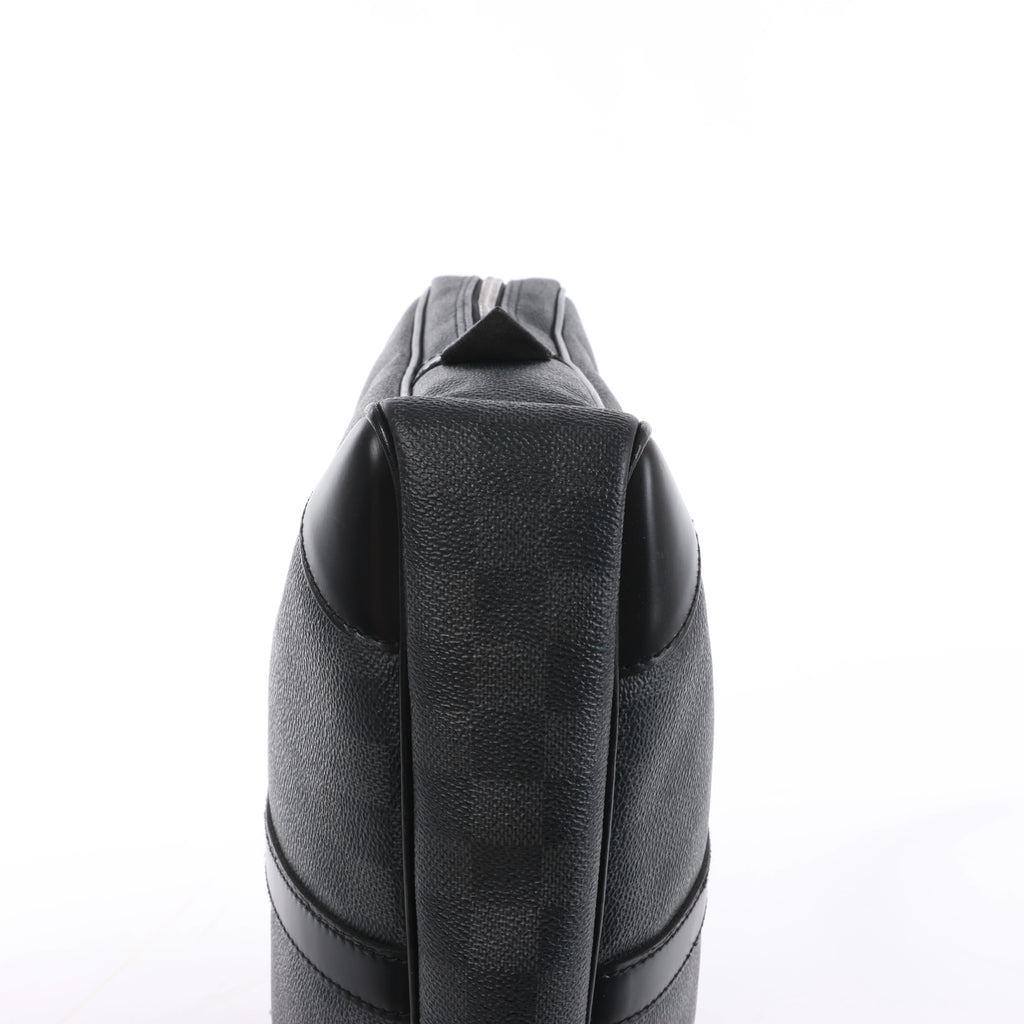 Louis Vuitton Porte-Documents Voyage Damier Graphite Handbag in Black