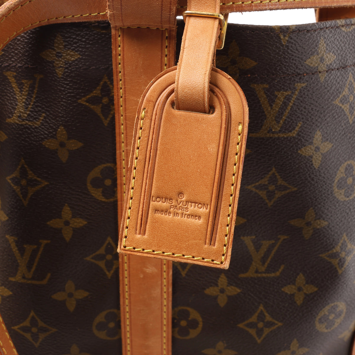 Bolso de hombro Louis Vuitton Noe de cuero Epi en negro y rojo castellano M44017