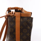 Bolso de hombro Louis Vuitton Noe de cuero Epi en negro y rojo castellano M44017