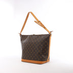 Bolso de hombro Louis Vuitton Noe de cuero Epi en negro y rojo castellano M44017