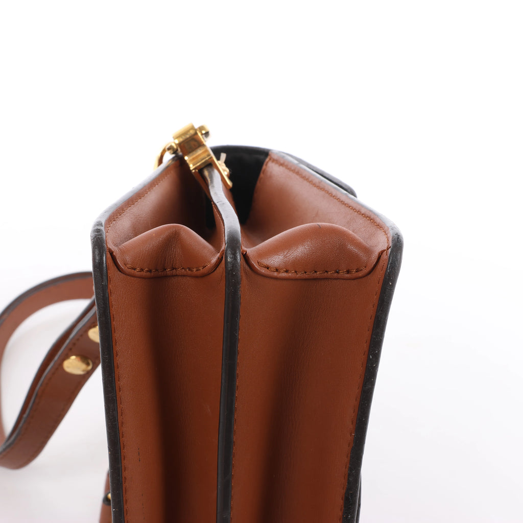 Bolso de hombro Louis Vuitton Noe de cuero Epi en negro y rojo castellano M44017