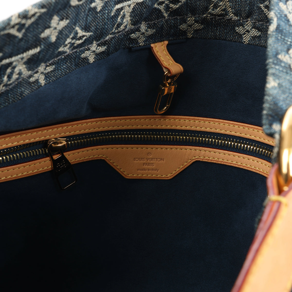 Louis Vuitton Daily GM Denim Shoulder Bag in Blue