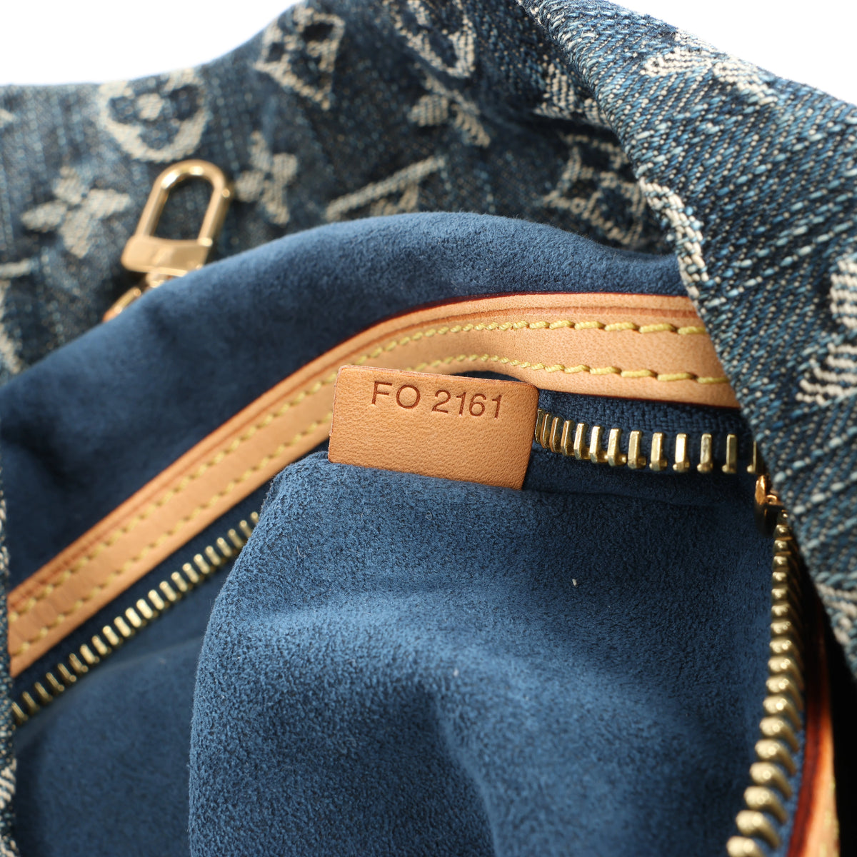 Louis Vuitton Daily GM Denim Shoulder Bag in Blue