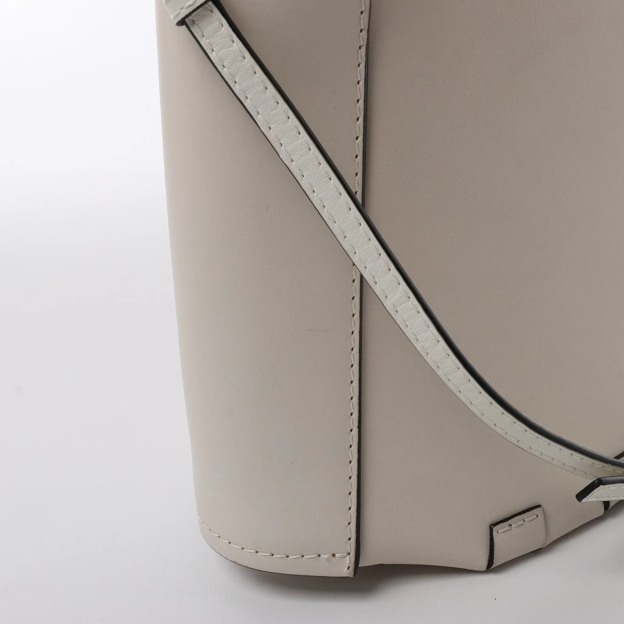 LOEWE Bamboo Buckets Leather 2Way Handbag in White