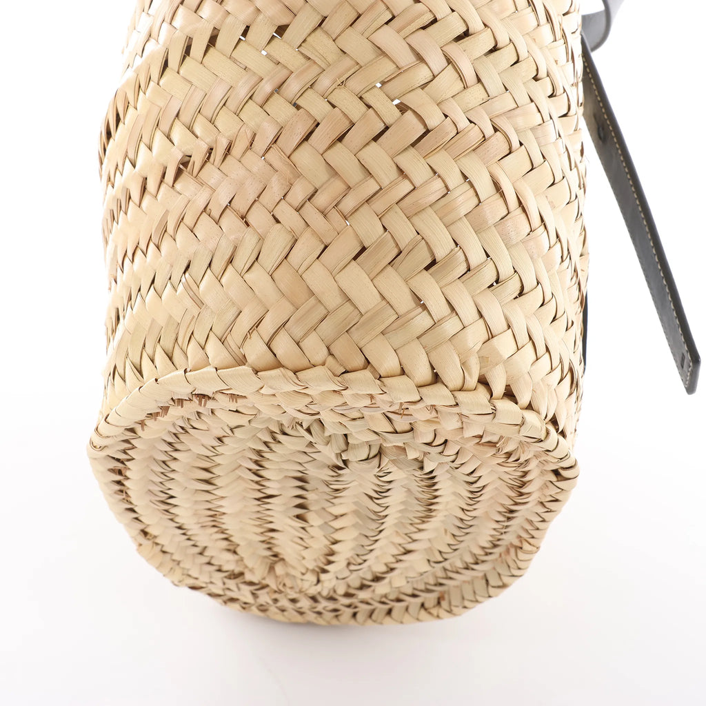 Bolso de hombro LOEWE Basket Mediano en Rafia y Piel Beige x Negro