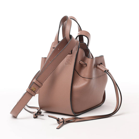 Mini sac à main LOEWE Hammock en cuir rose poudré