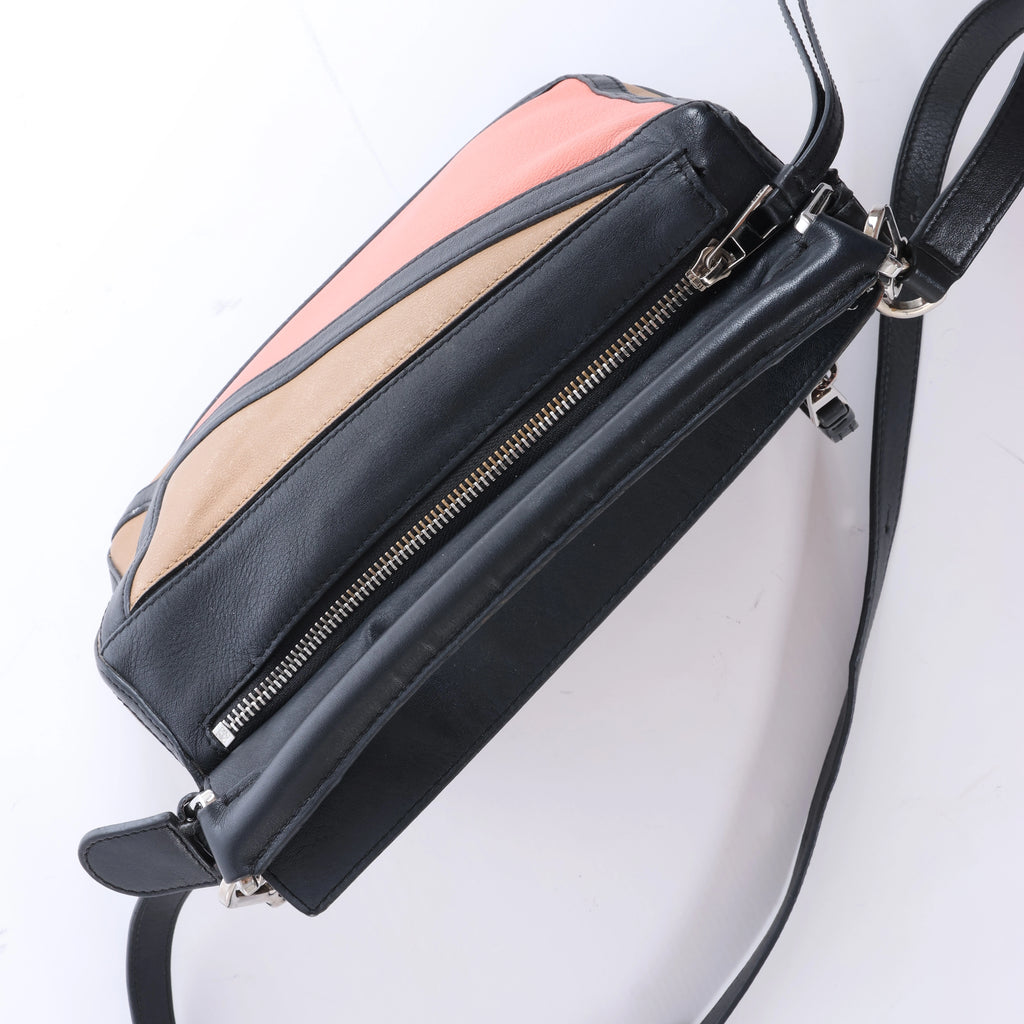 Loewe Puzzle Bag Small Leather 2 Way Handbag in Black x pink