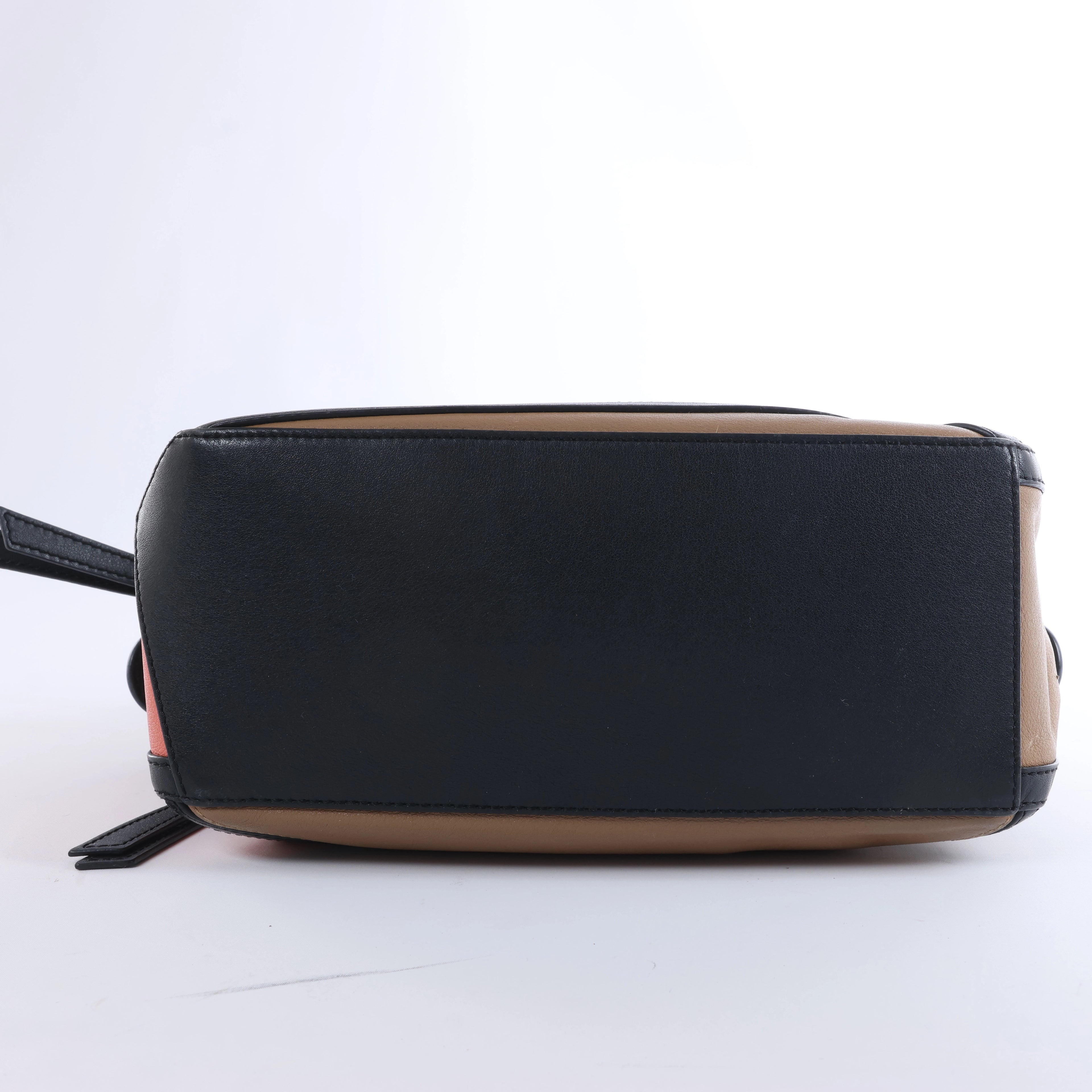 Loewe Puzzle Bag Small Leather 2 Way Handbag in Black x pink