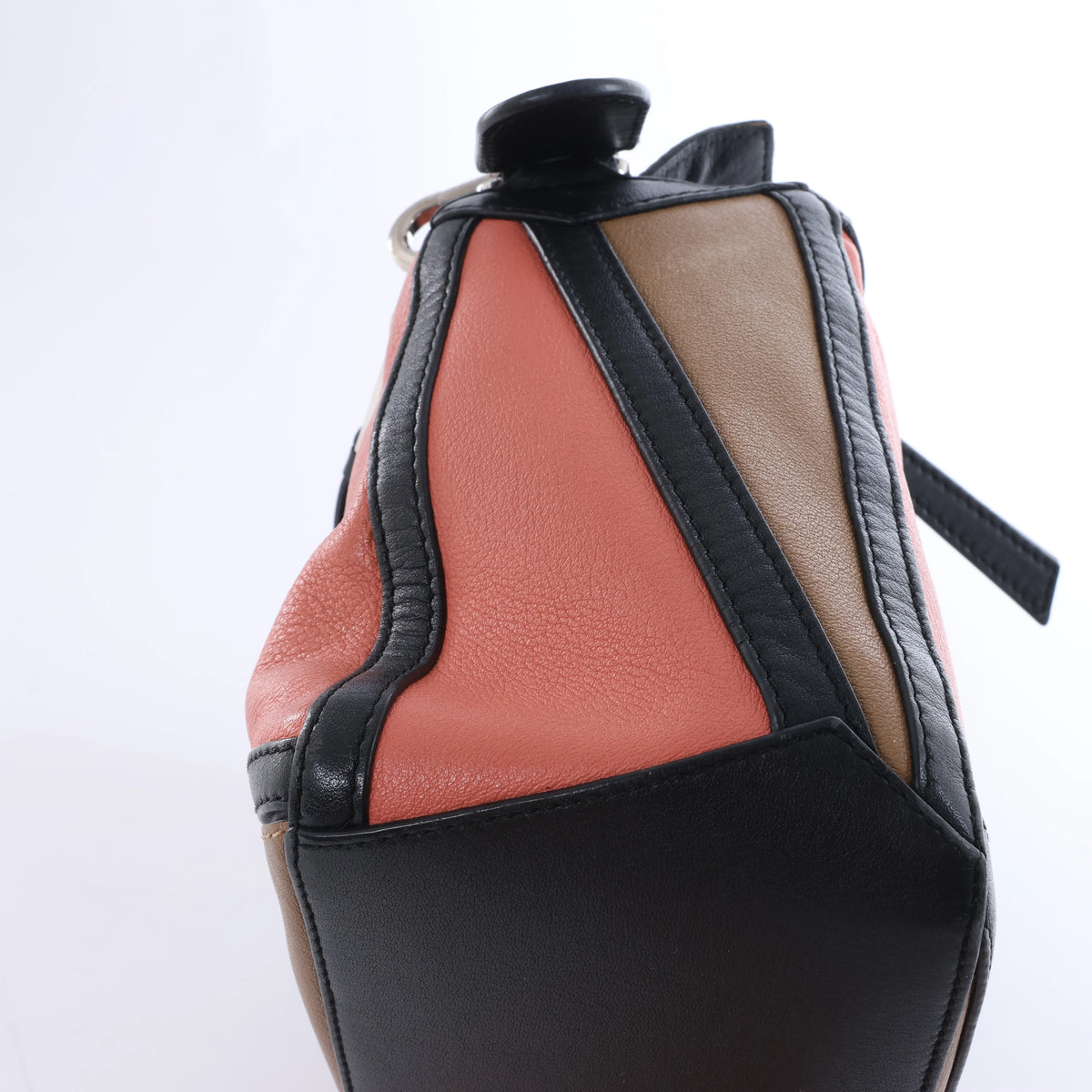 Loewe Puzzle Bag Small Leather 2 Way Handbag in Black x pink