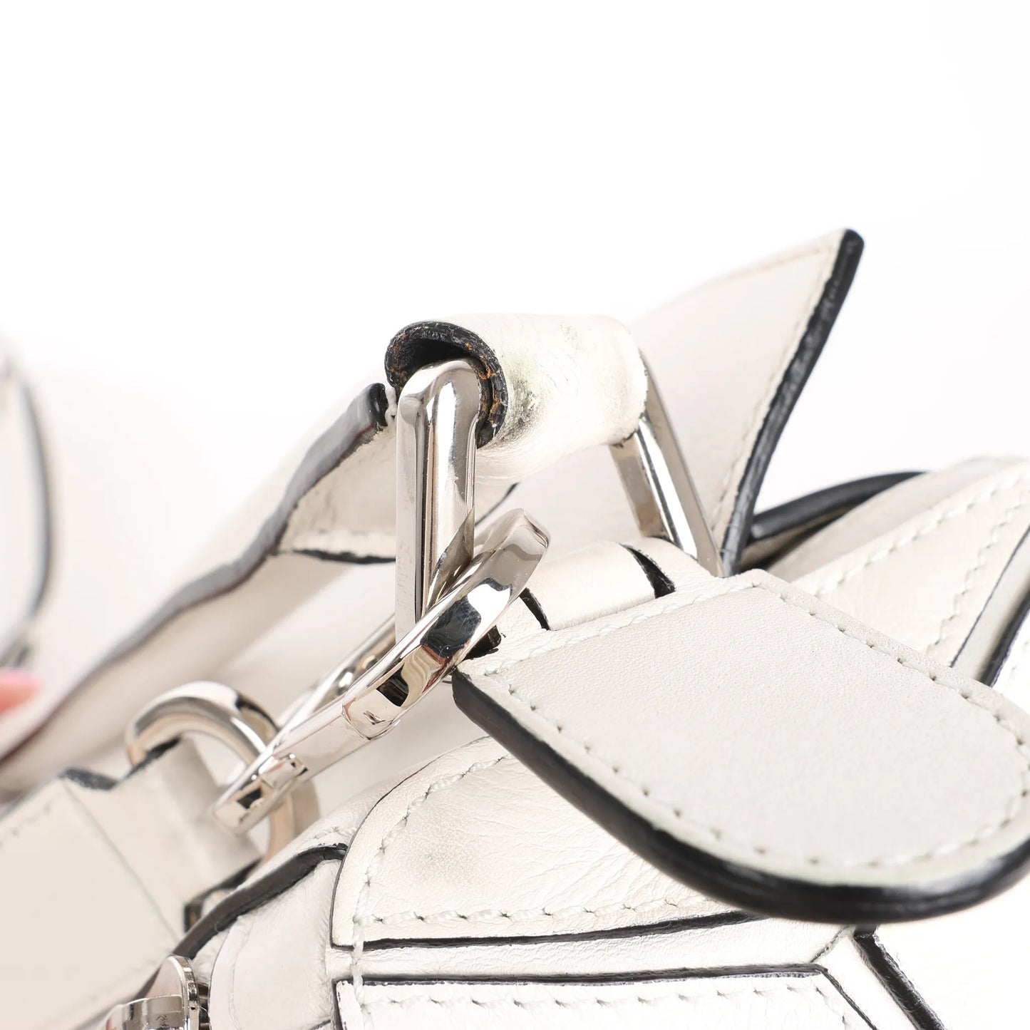 LOEWE Puzzle Medium Leather 2Way Handbag in White