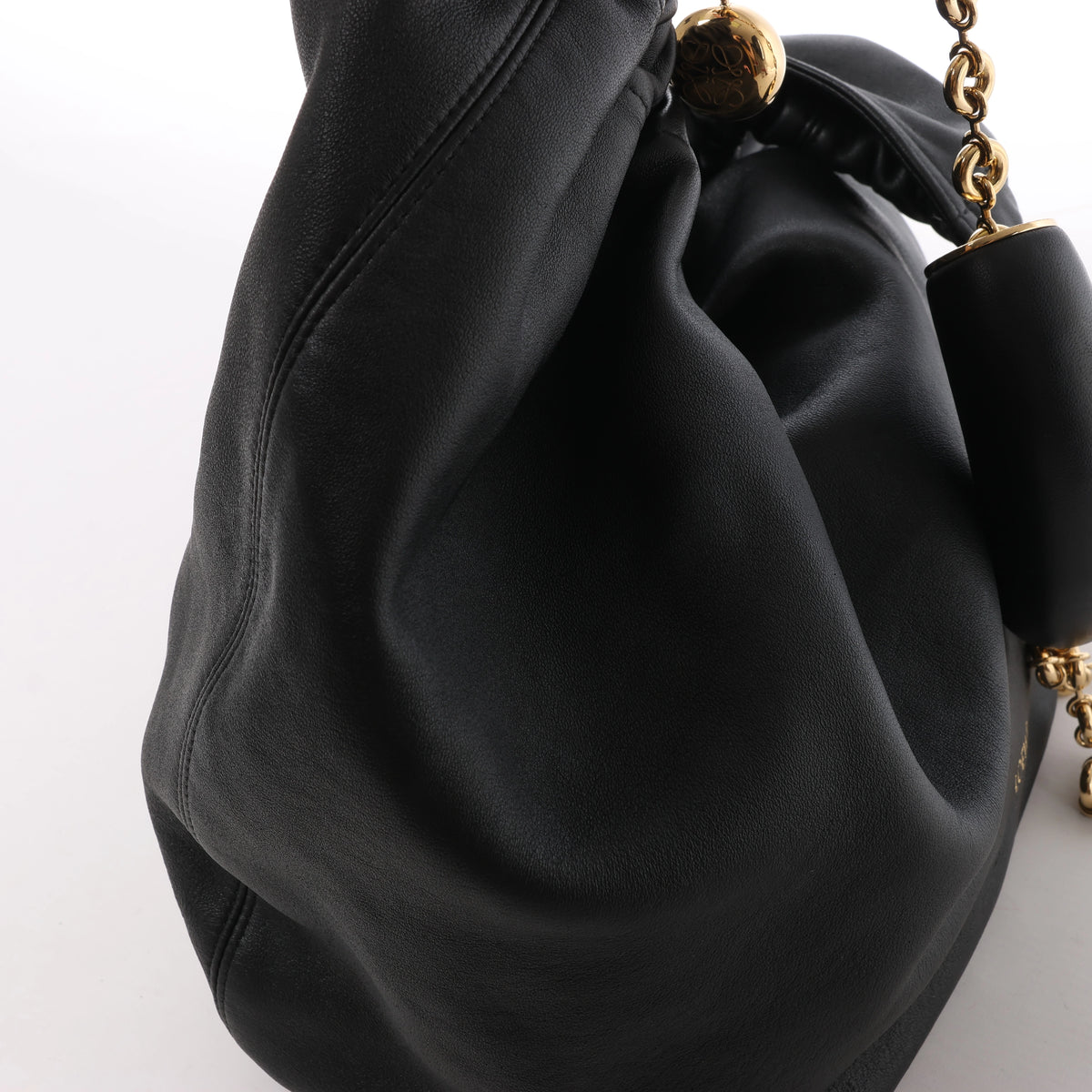 Loewe Squishy Bag Leather Chain Shoulder Bag in Black