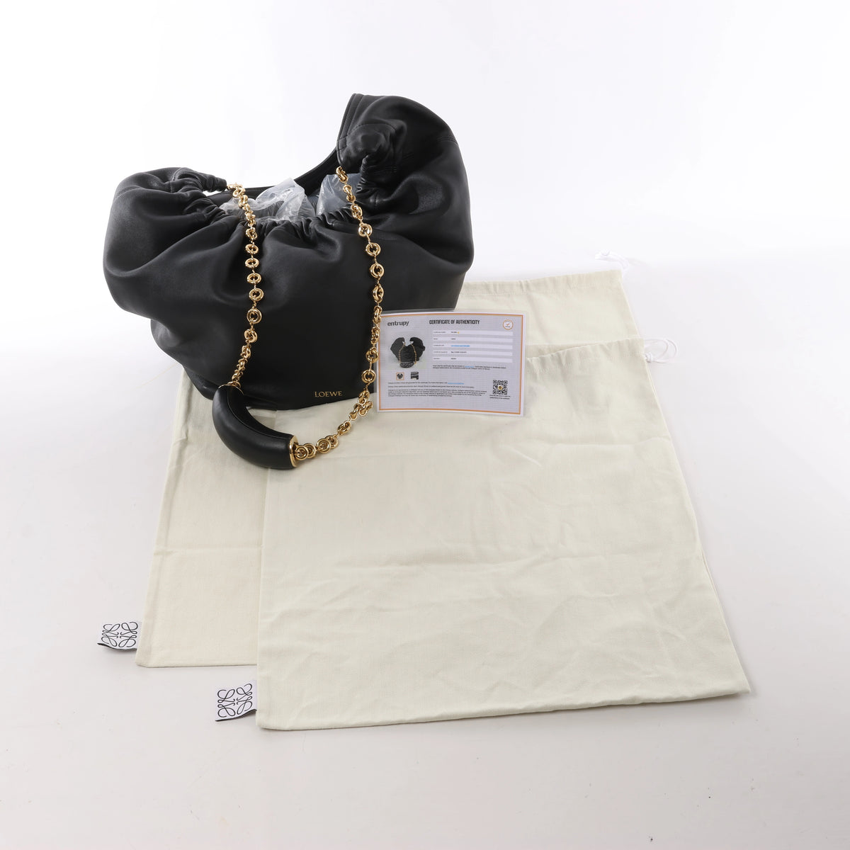 Loewe Squishy Bag Leather Chain Shoulder Bag in Black