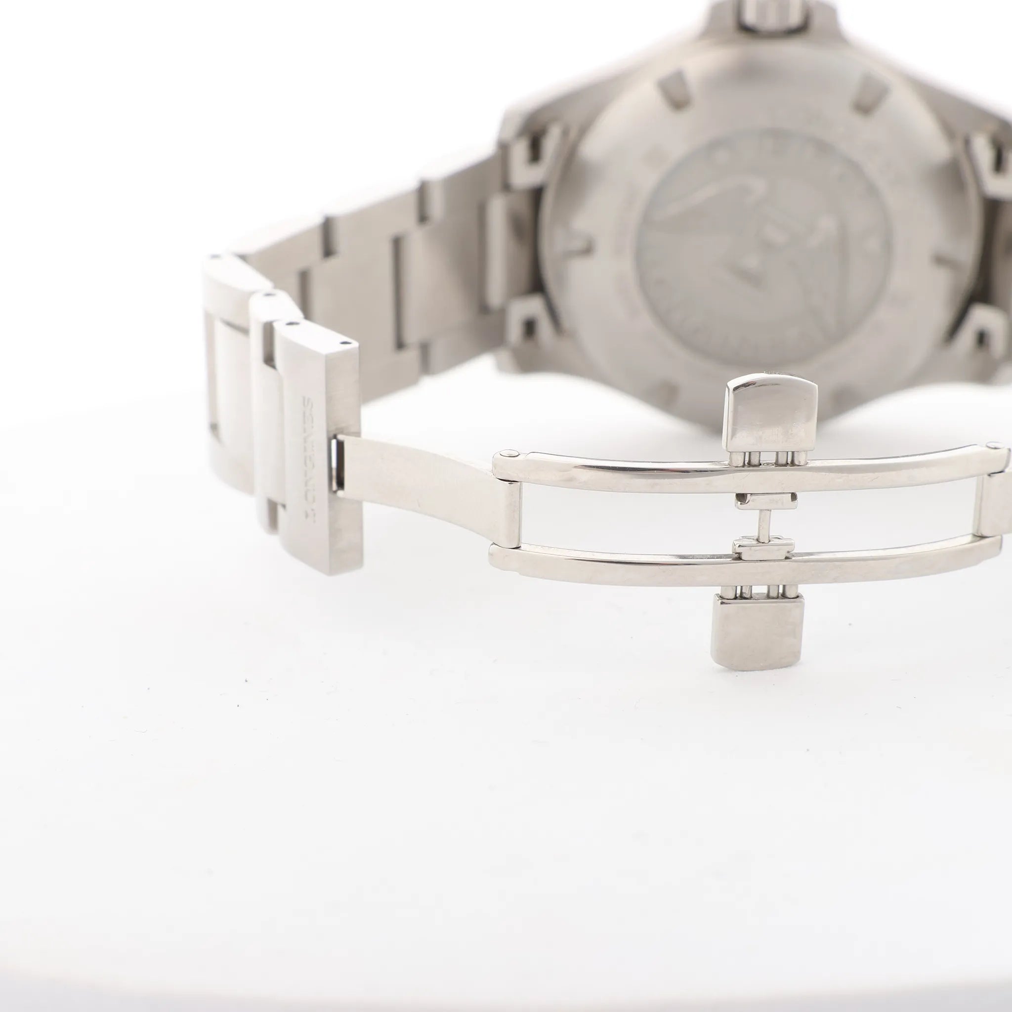 Longines Conquest V.H.P. L3.718.4 49915376 SS QZ Watch with White Dial