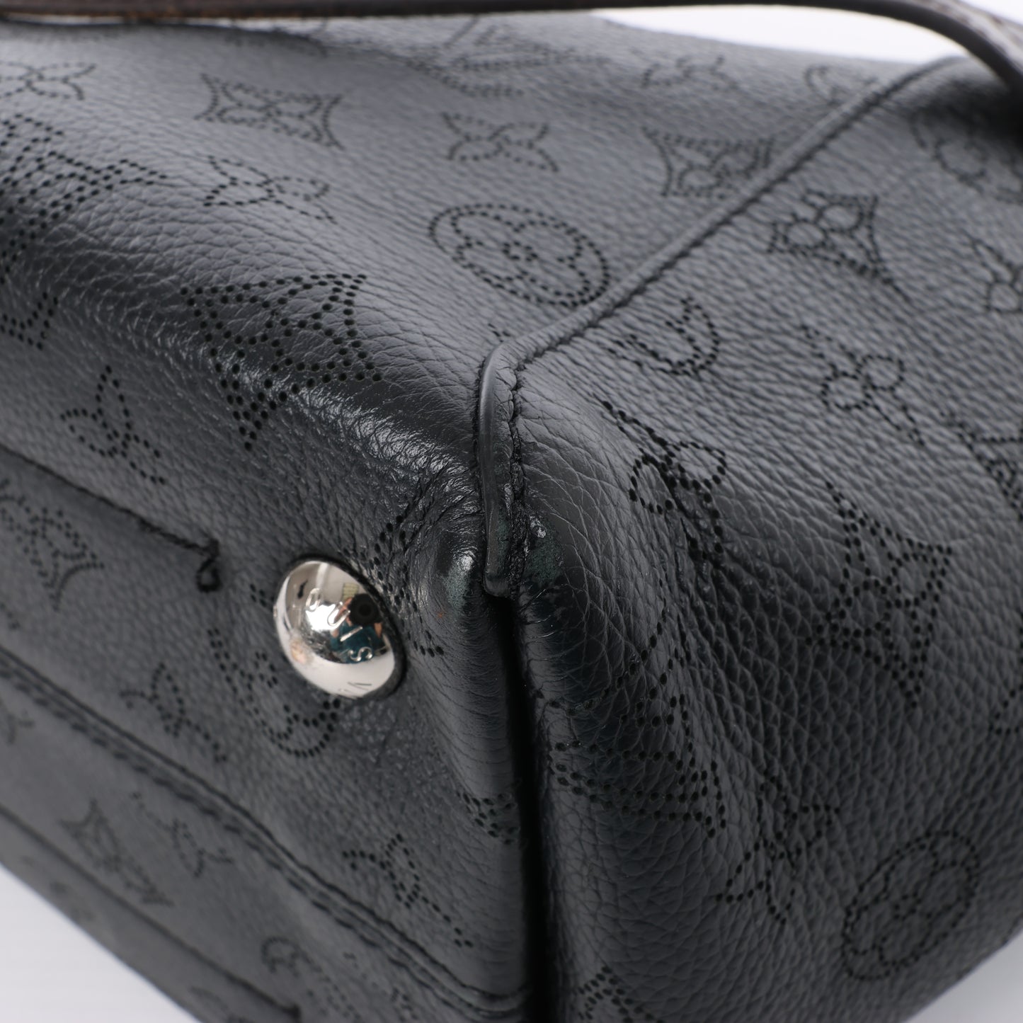 Louis Vuitton Hina Monogram Mahina Leather Shoulder Bag in Black M54350