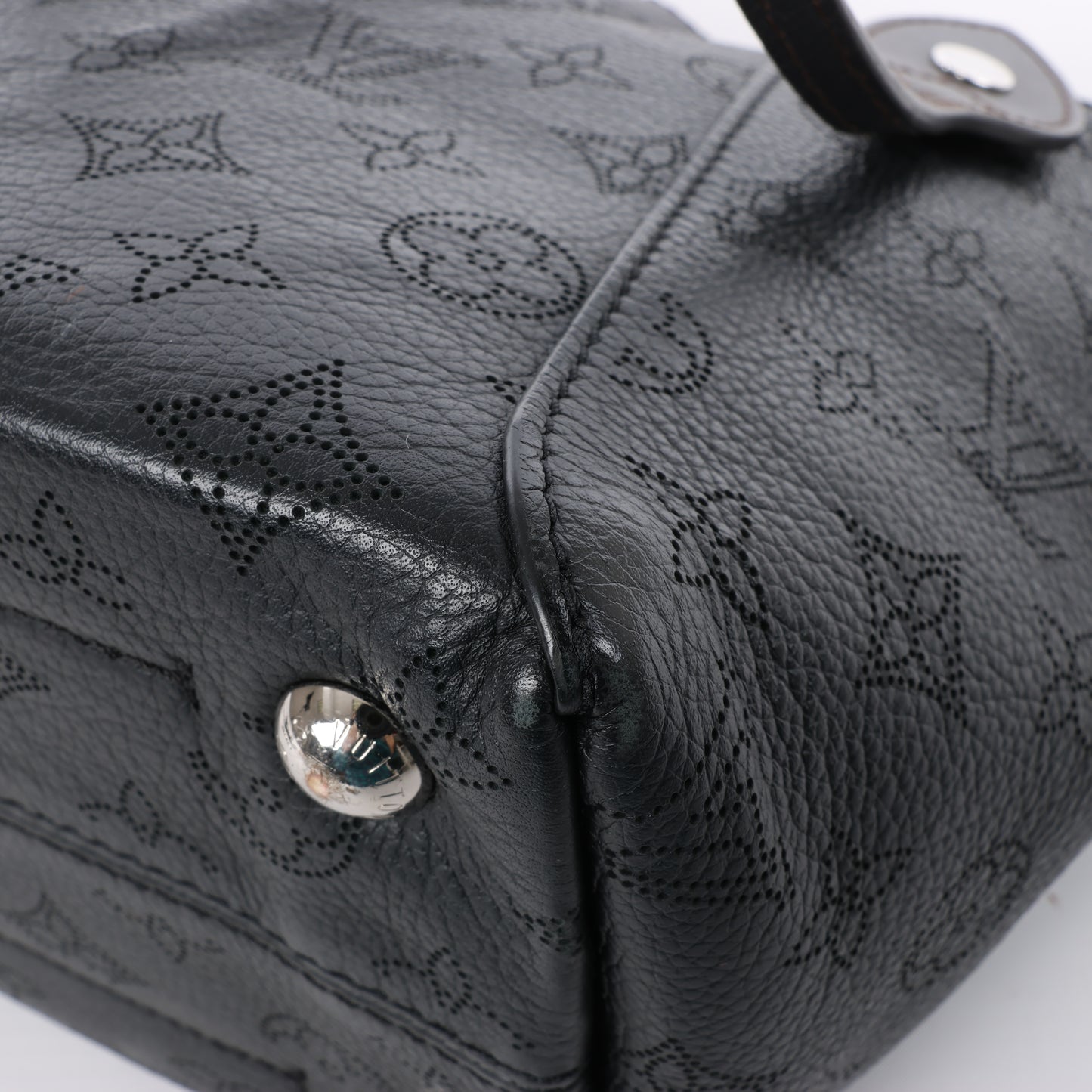 Louis Vuitton Hina Monogram Mahina Leather Shoulder Bag in Black M54350
