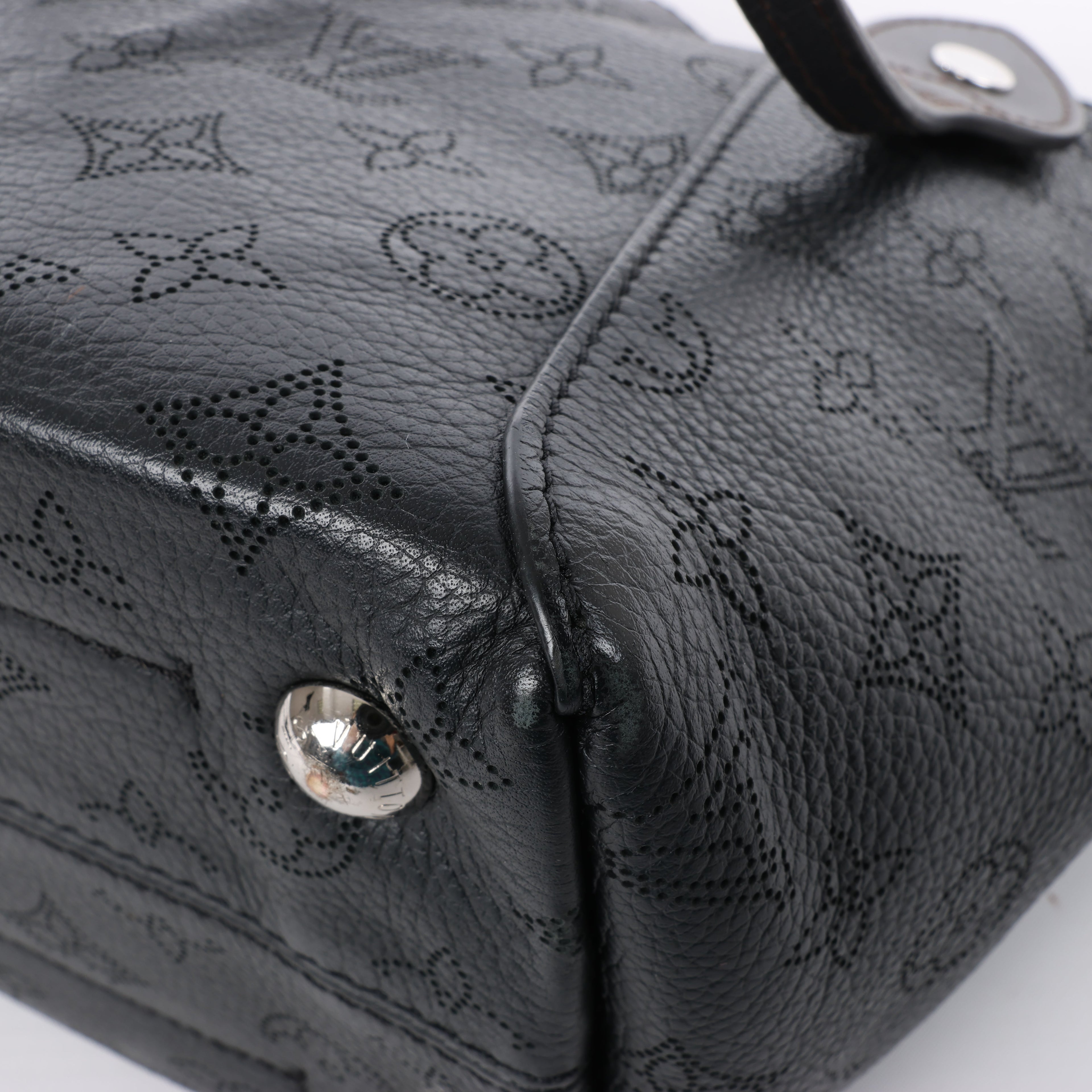 Louis Vuitton Hina Monogram Mahina Leather Shoulder Bag in Black M54350