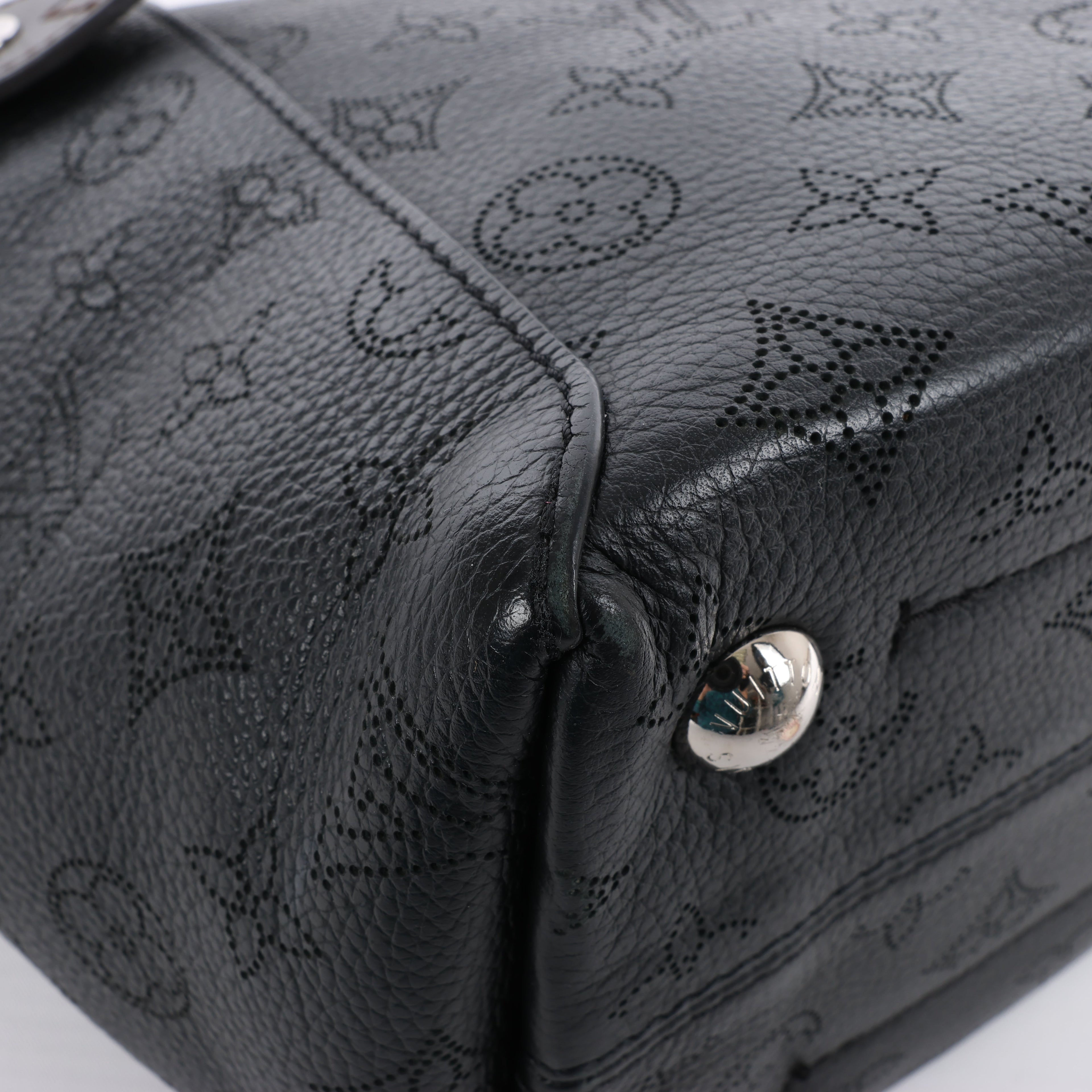 Louis Vuitton Hina Monogram Mahina Leather Shoulder Bag in Black M54350