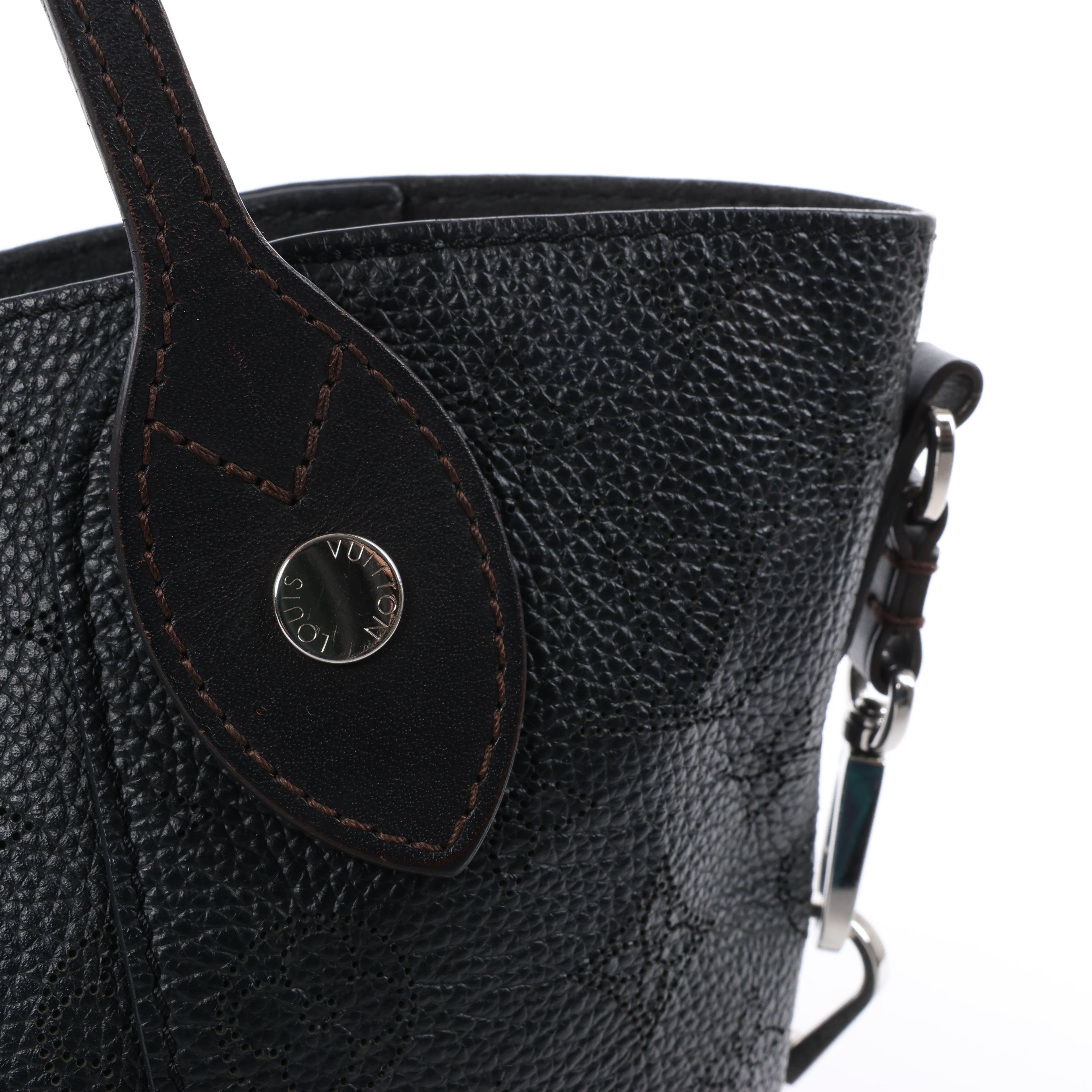 Louis Vuitton Hina Monogram Mahina Leather Shoulder Bag in Black M54350