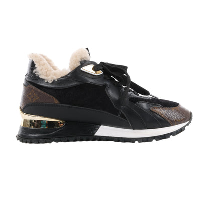 Baskets Louis Vuitton Runaway 22 ans en cuir et daim noir et marron, taille 38 EU.