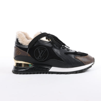 Baskets Louis Vuitton Runaway 22 ans en cuir et daim noir et marron, taille 38 EU.