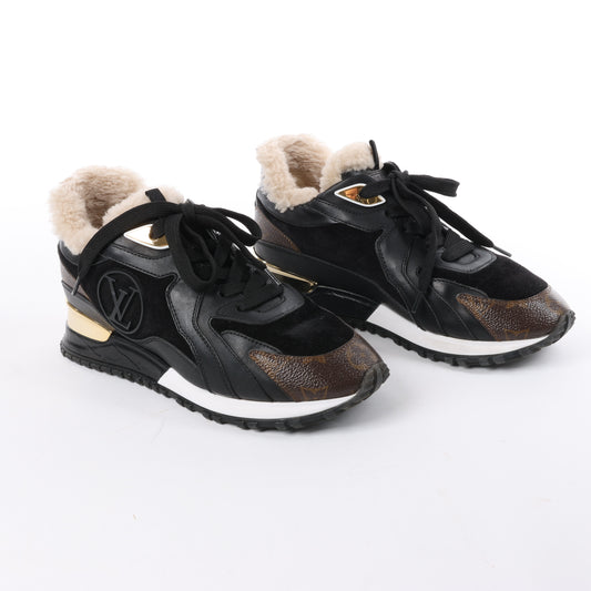 Baskets Louis Vuitton Runaway 22 ans en cuir et daim noir et marron, taille 38 EU.