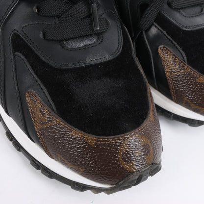 Baskets Louis Vuitton Runaway 22 ans en cuir et daim noir et marron, taille 38 EU.