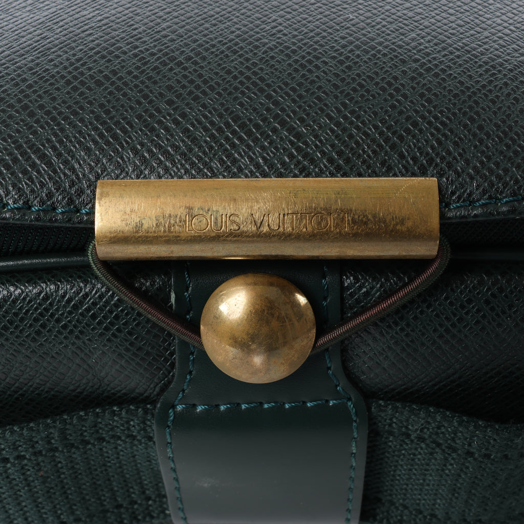 Louis Vuitton Viktor Taiga Leather Shoulder Bag in Green M30144