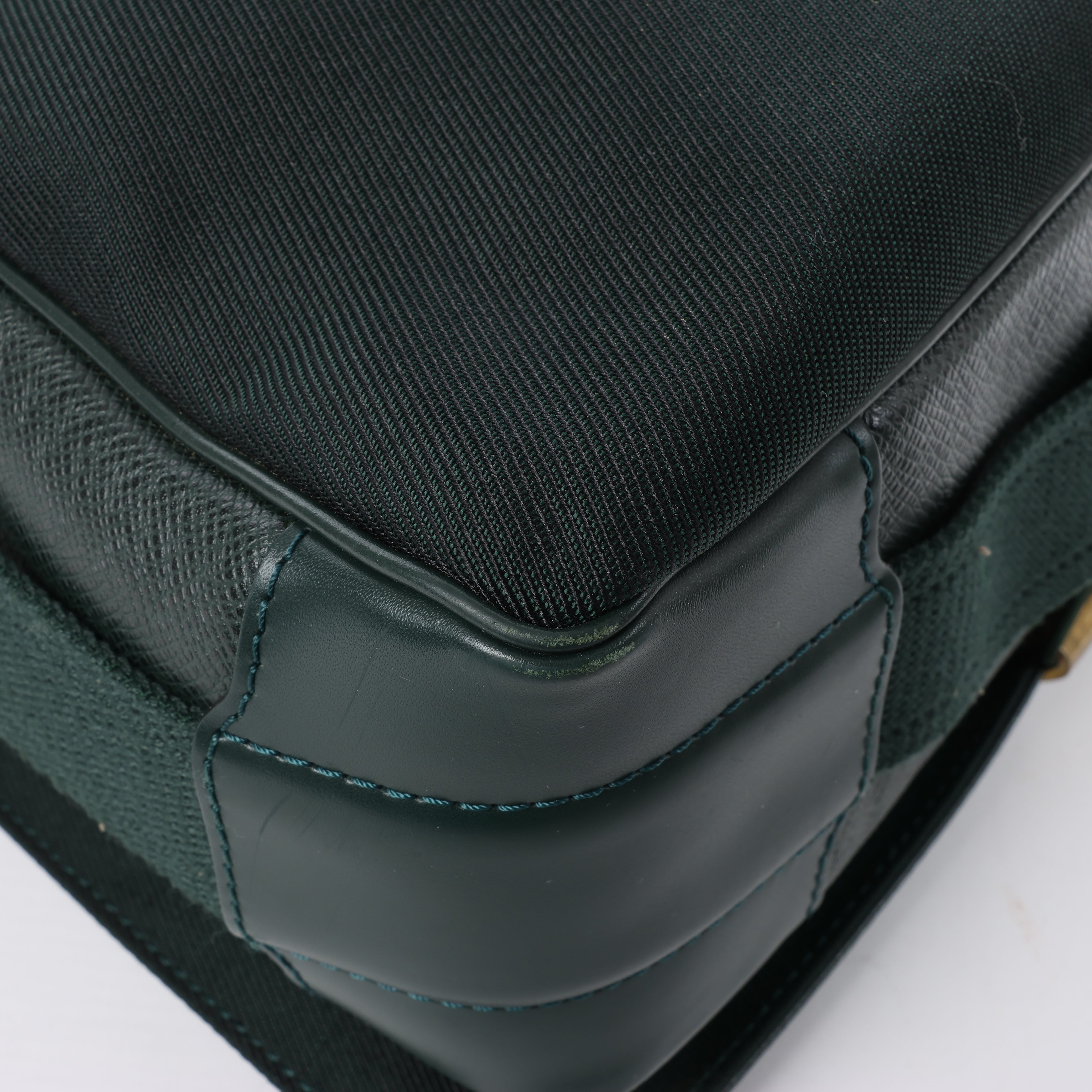 Louis Vuitton Viktor Taiga Leather Shoulder Bag in Green M30144
