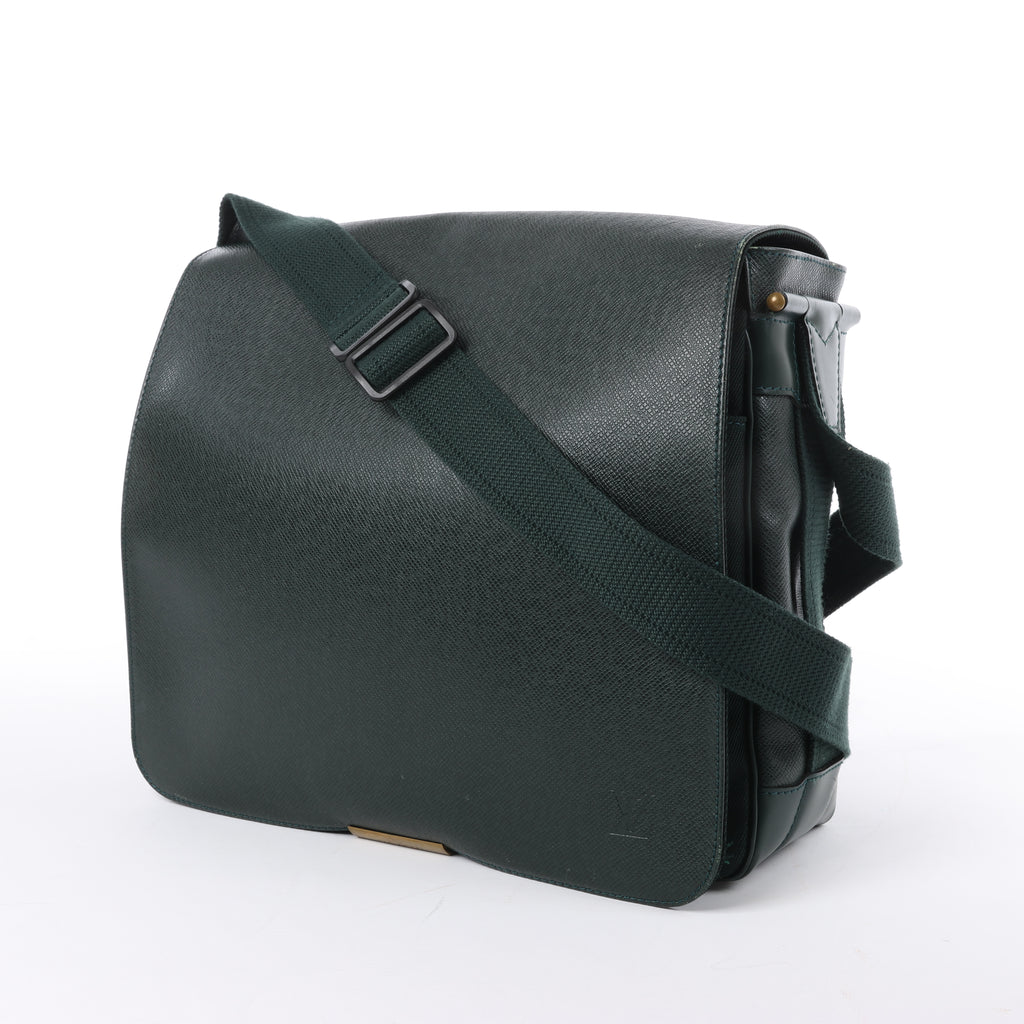 Louis Vuitton Viktor Taiga Leather Shoulder Bag in Green M30144